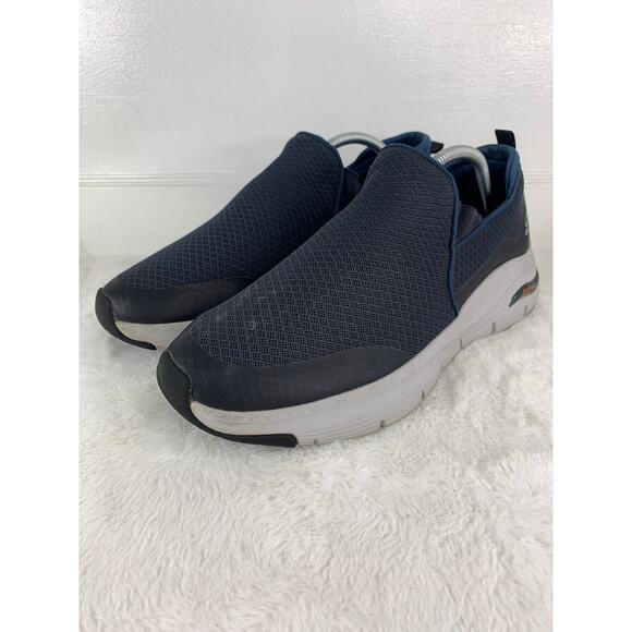 Skechers Arch Fit Slip-On Men’s Size 10.5 Podiatrist Certified Sneakers - Picture 1 of 8